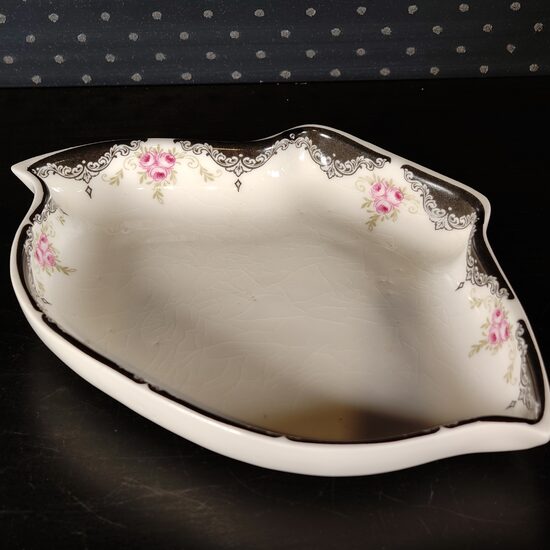 Krabja formas šālīte