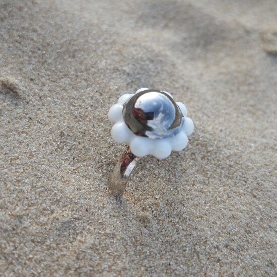 Gredzens Kumelīte ar platīna vidiņu