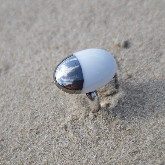 Ovāls gredzens balts ar platīnu